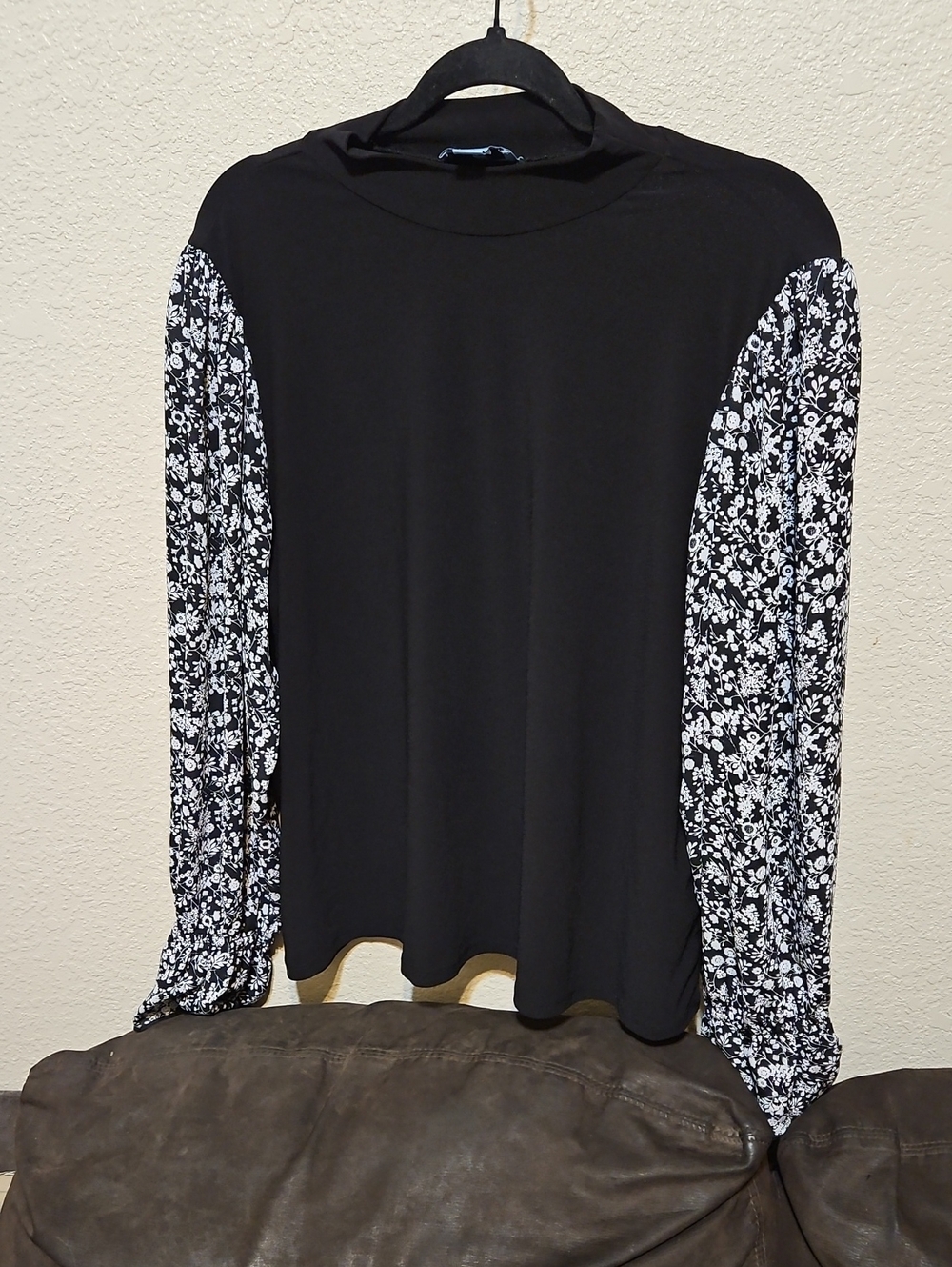 CeCe Black Top with Black-and-White Floral Long Sleeves